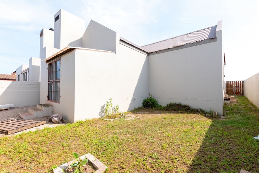 To Let 2 Bedroom Property for Rent in Bluewater Bay Western Cape